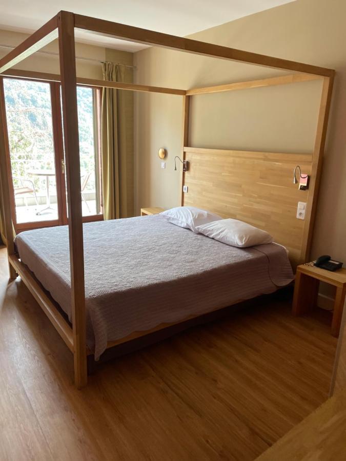 Logis Hotel Le Lonca Hotel 3*
