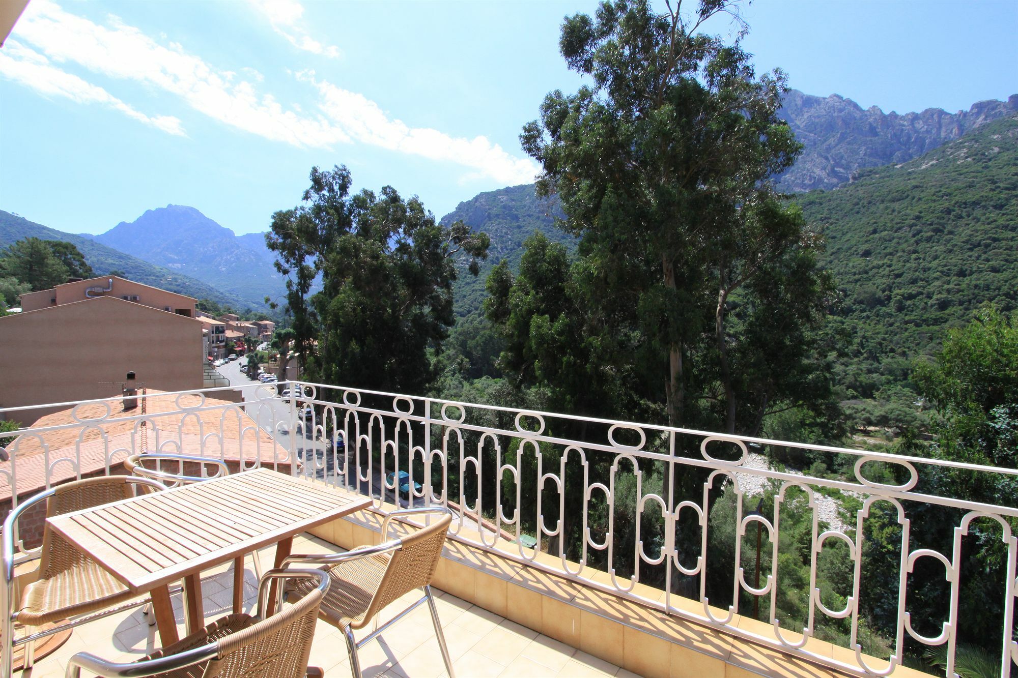 Logis Hotel Le Lonca 3* Porto (Corsica)
